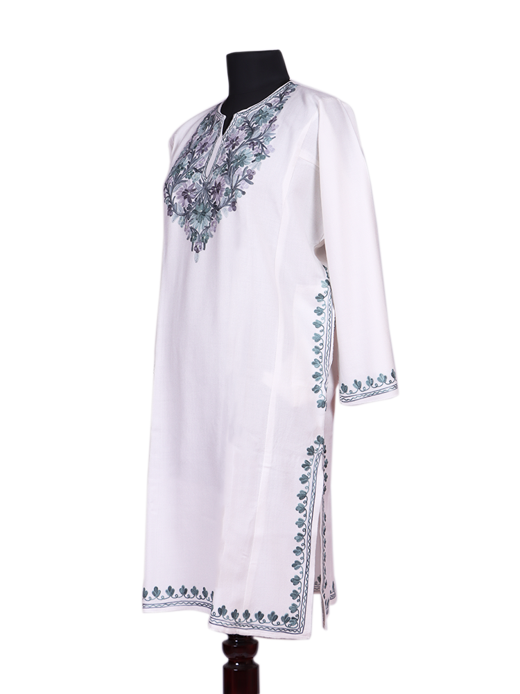 Nava-e-Poshkaar: Poshkar White Aari Embriodery pheran